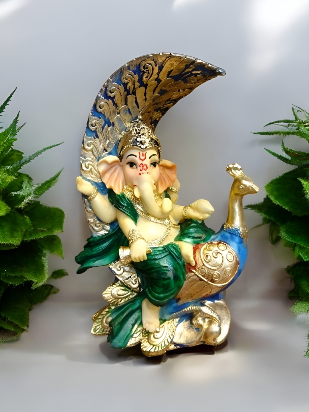 

NAYRA HANDICRAFTS Gold-Toned Ganesha Religious Idol Showpiece