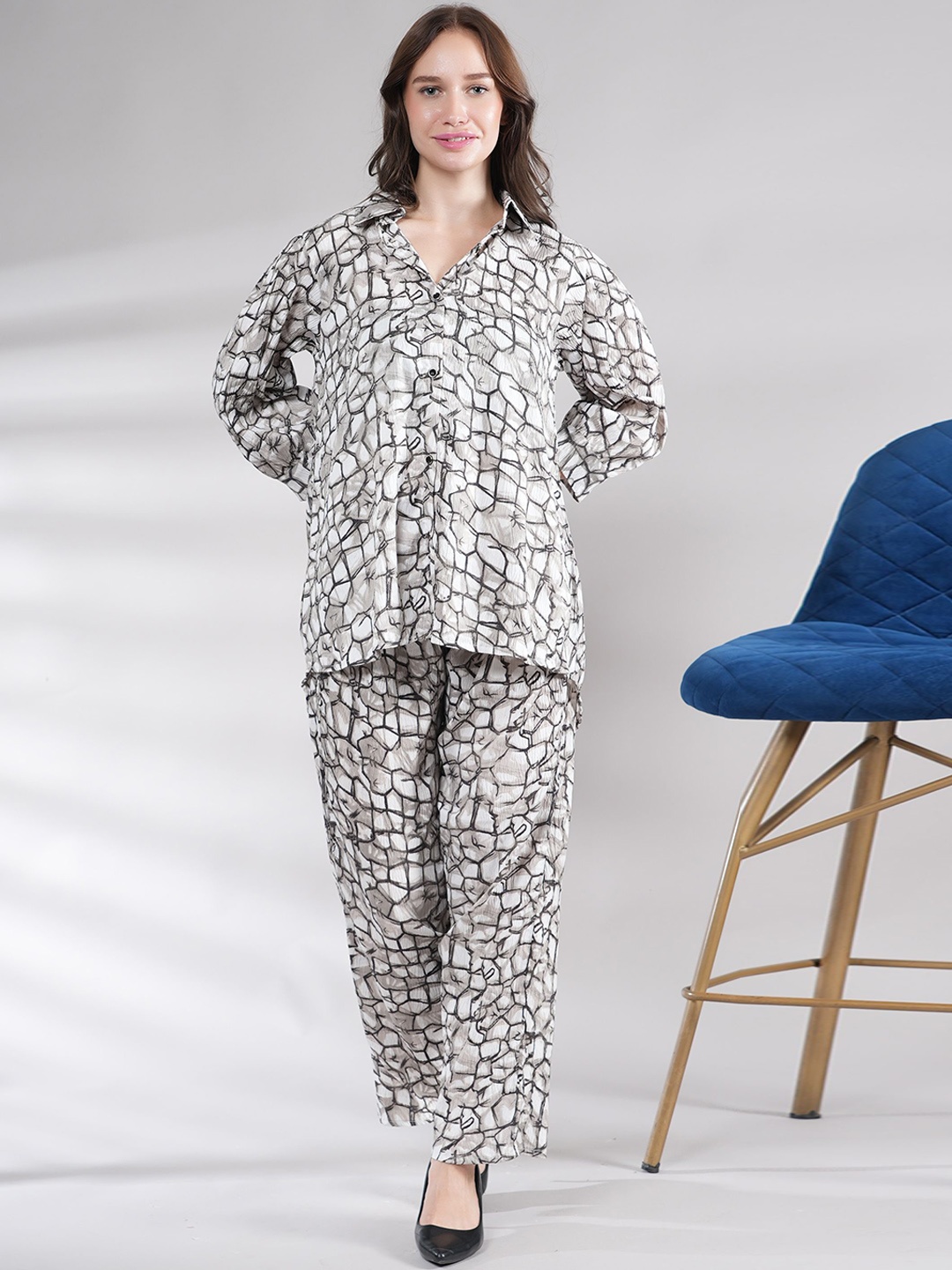 

NEYSA Abstract Printed Shirt With Palazzo, Black