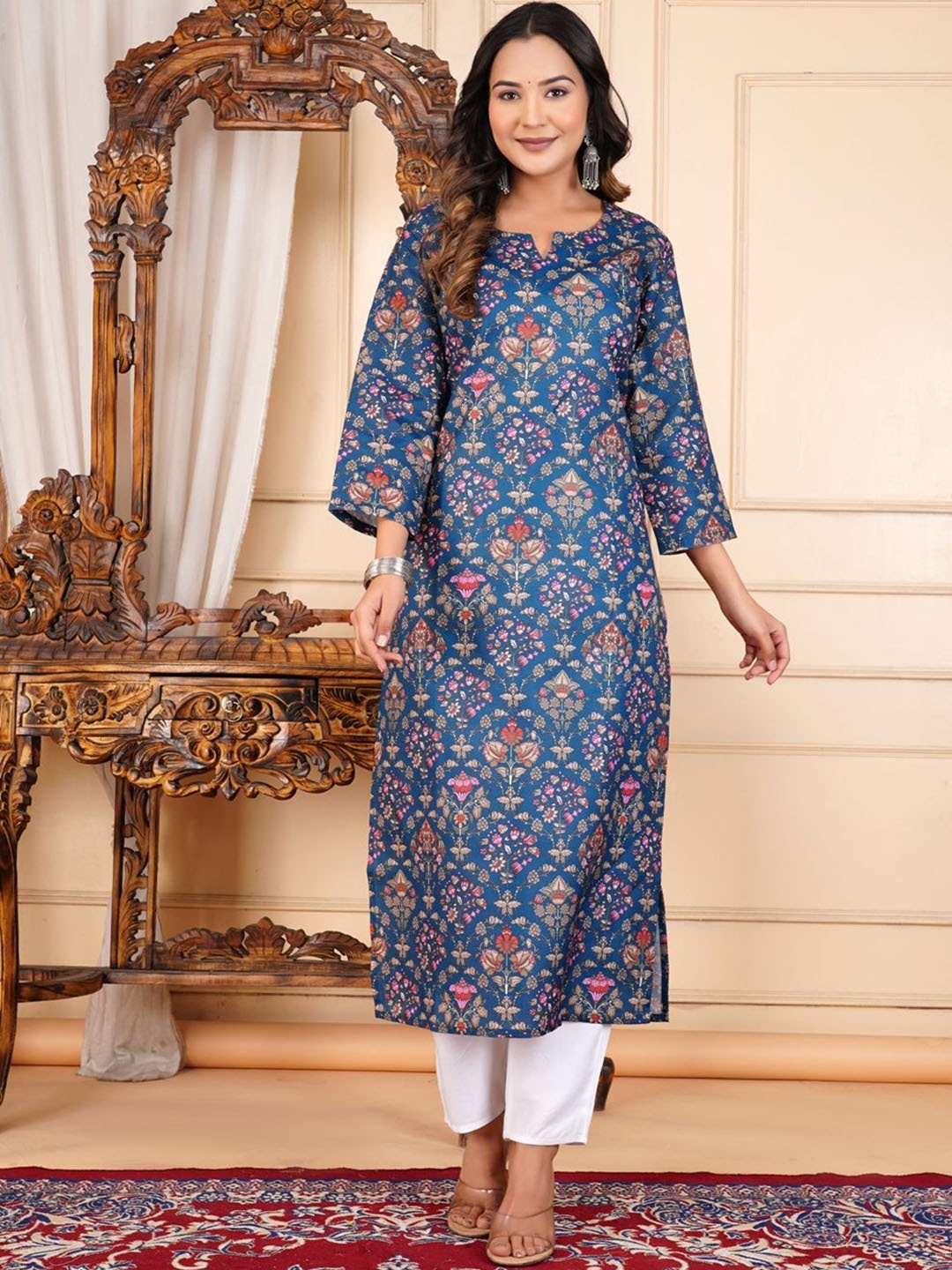 

GUDWEARS Floral Printed Notch Neck Cotton Straight Kurta, Navy blue