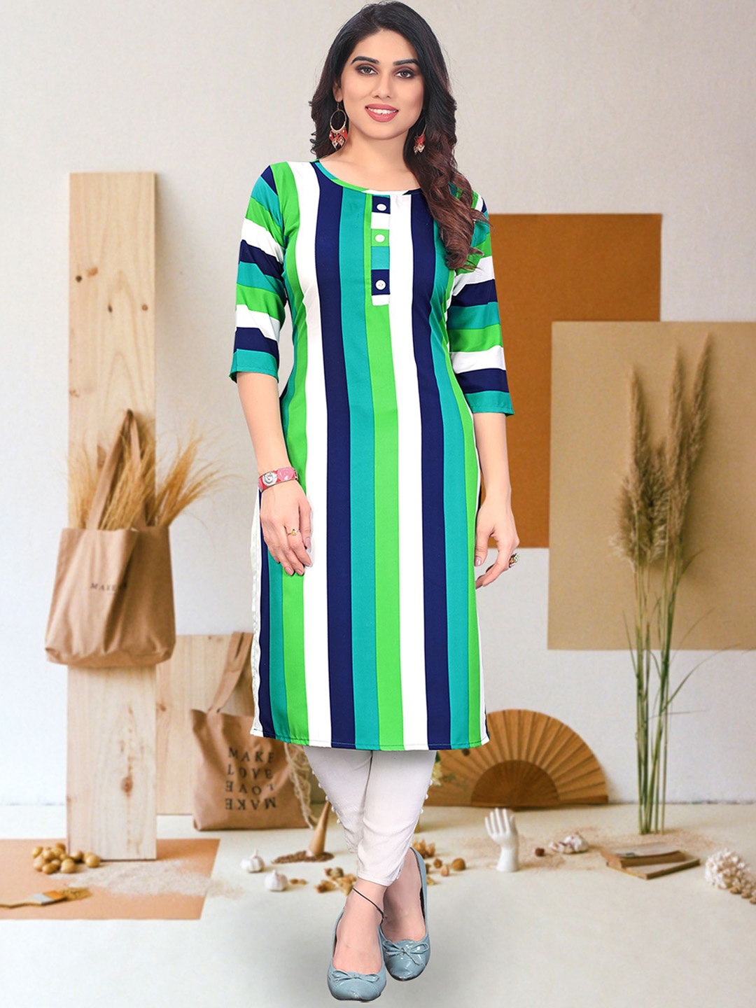 

KETAKI FASHION Striped Round Neck Straight Kurta, Green