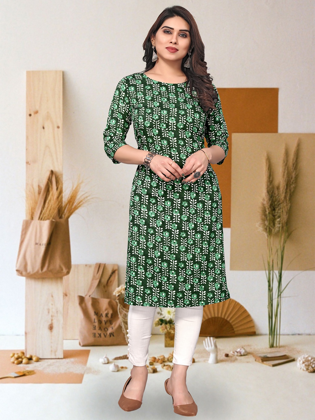 

KETAKI FASHION Floral Printed Straight Kurta, Green