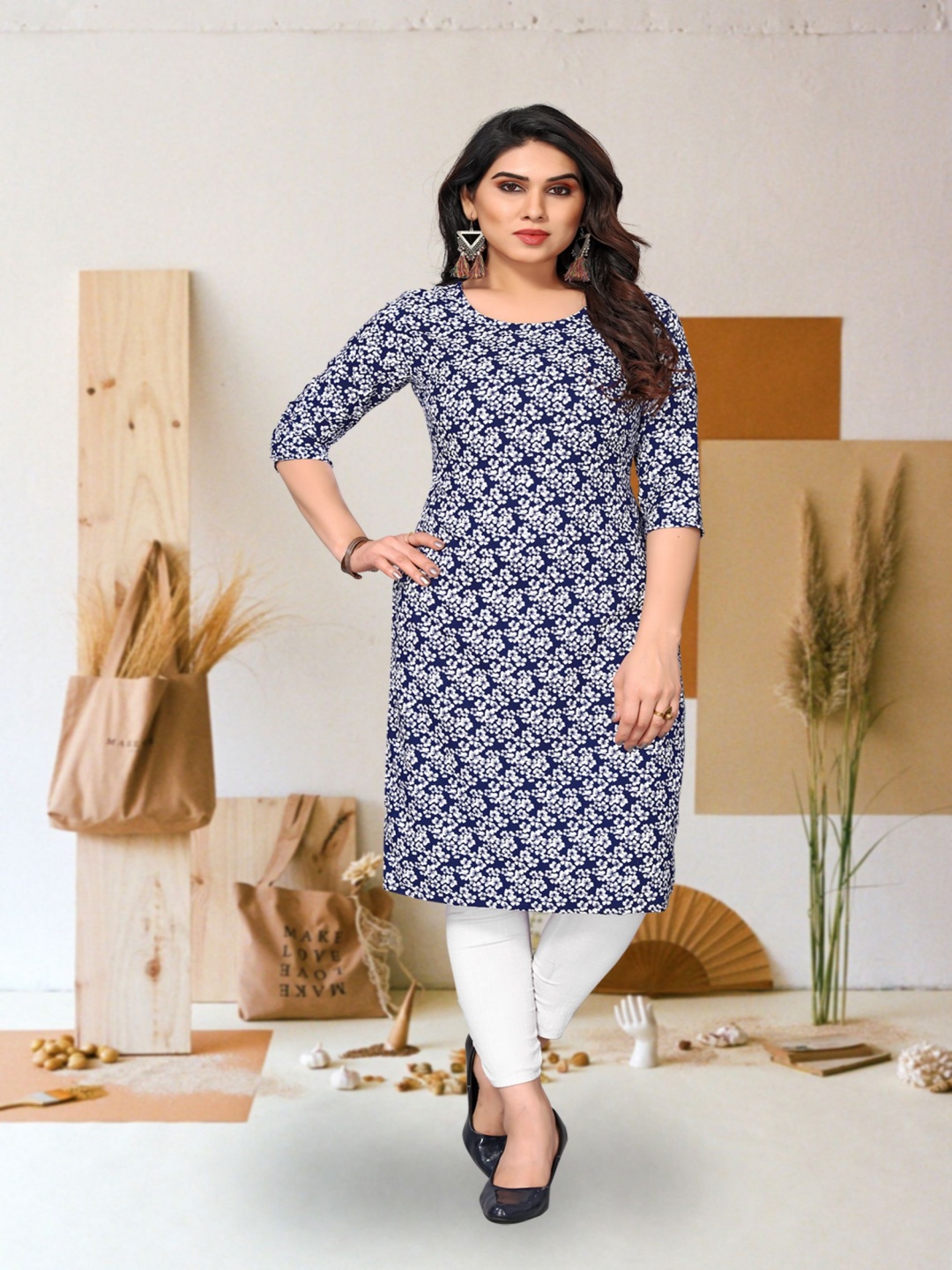 

KETAKI FASHION Floral Printed Straight Kurta, Navy blue