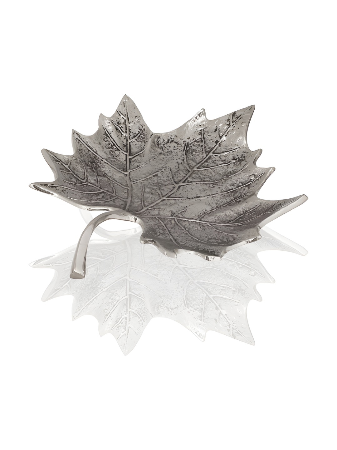 

Troveas Silver-Toned Vine Leaf Textured Aluminium Food Platter