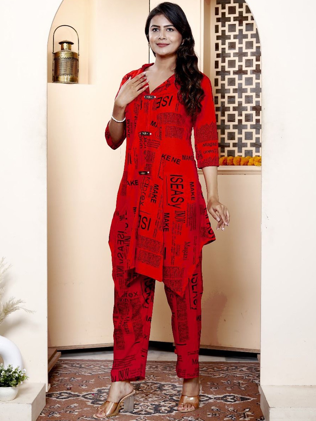 

MILAAV Printed Notched Lapel Collar Top With Trousers, Red