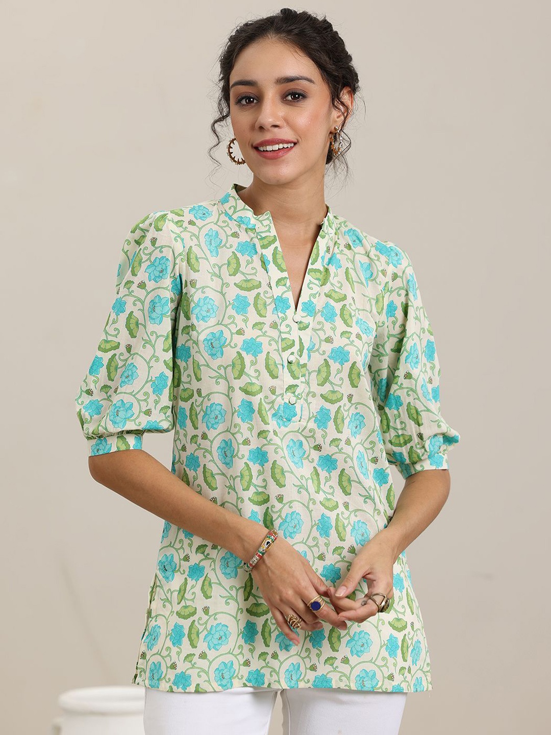 

Libas Women Floral Printed Pure Cotton Straight Kurti, Green