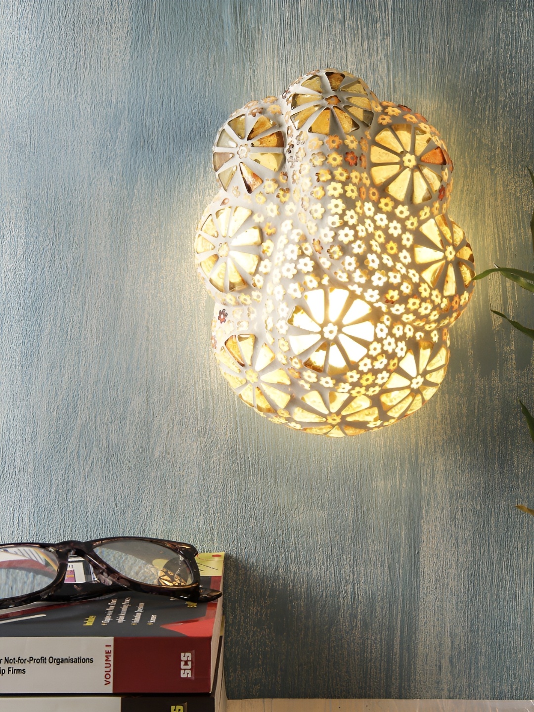 

Aura White & Blue Glass Traditional Abstract Shaped Shaped Wall Lamp