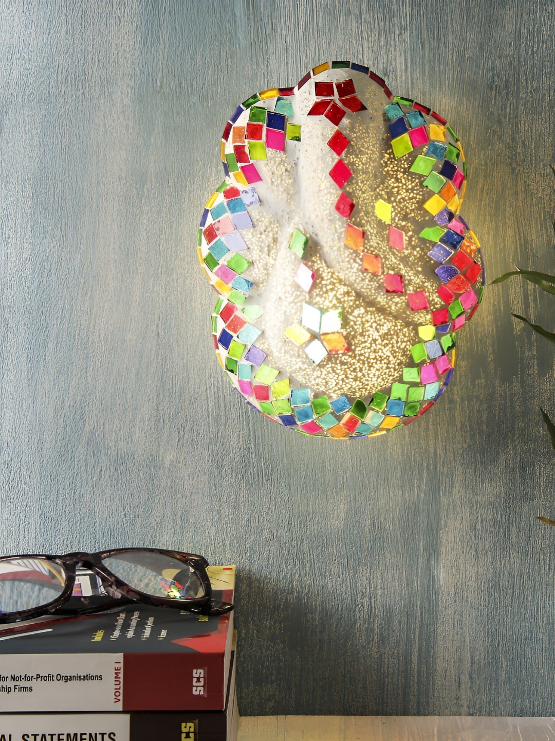 

Aura White & Pink Textured Glass Traditional Abstract Shaped Shaped Wall Lamp