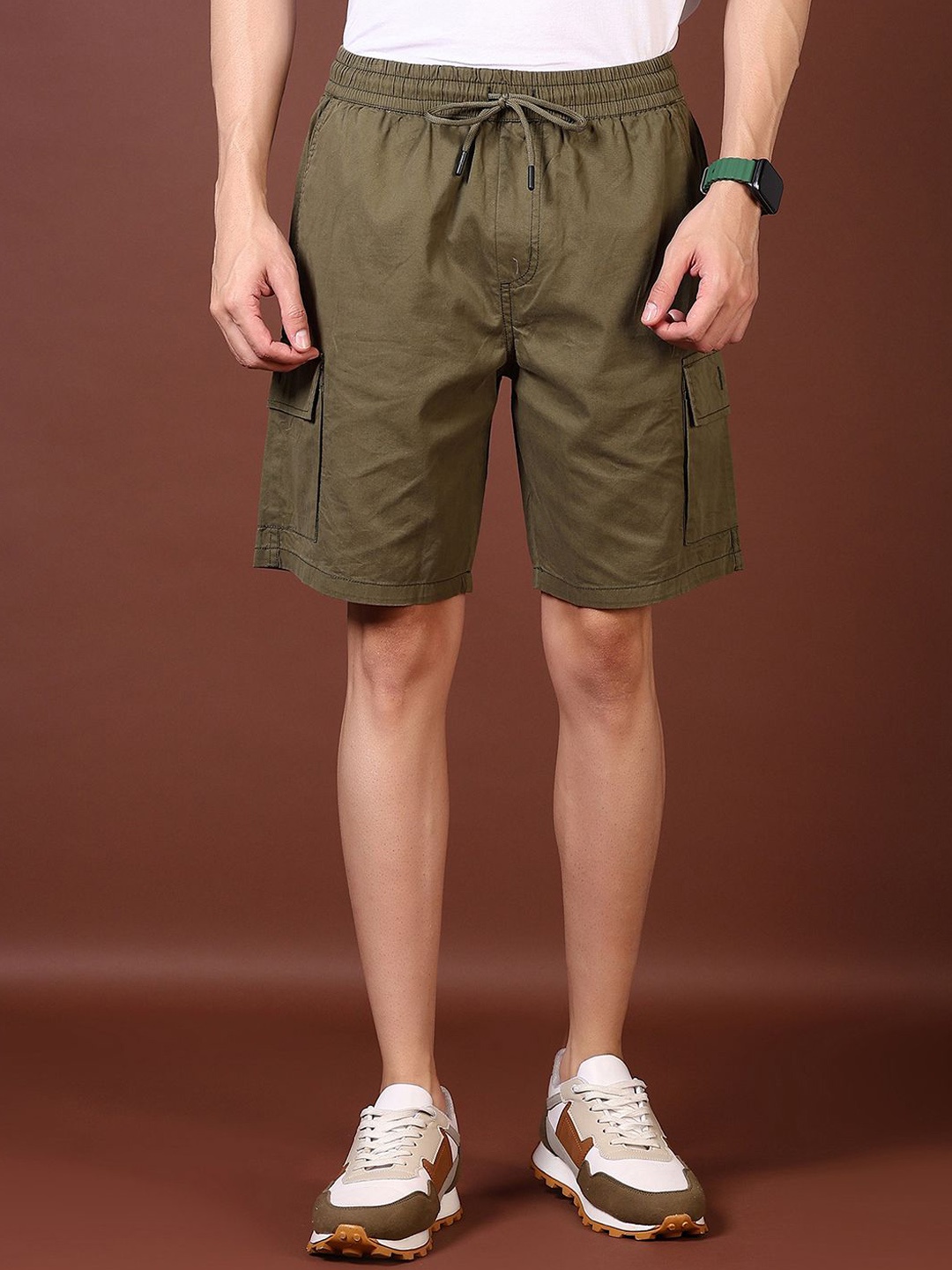 

V-Mart Men Mid-Rise Shorts, Olive