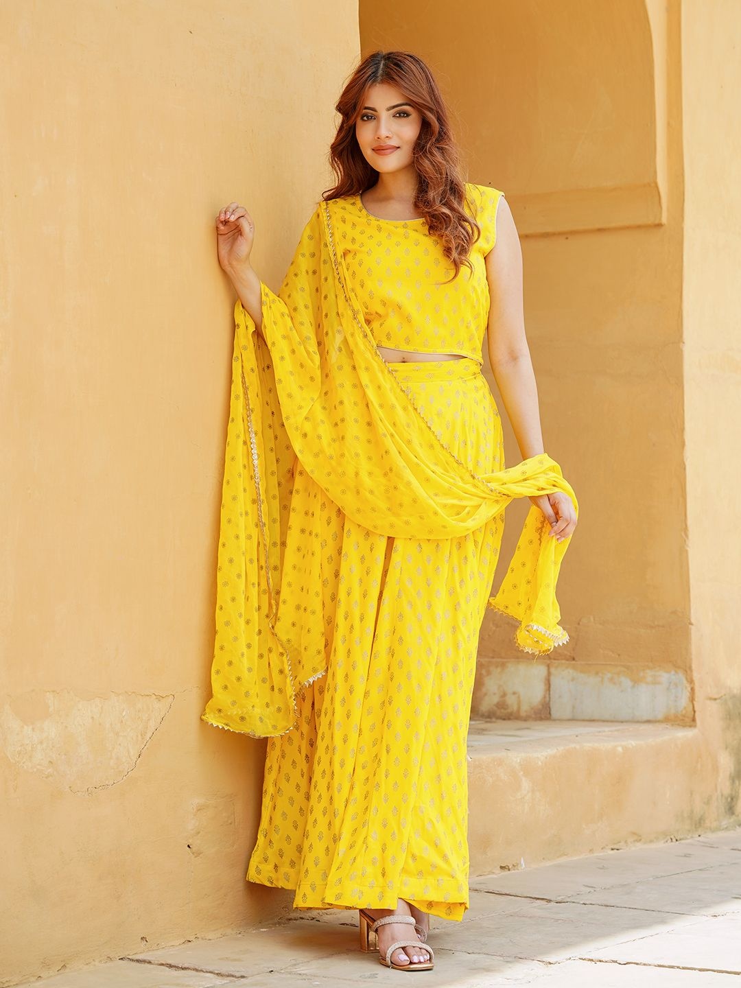 

Jaitpuriya Floral Printed Foil Print Ready to Wear Lehenga & Blouse With Dupatta, Yellow