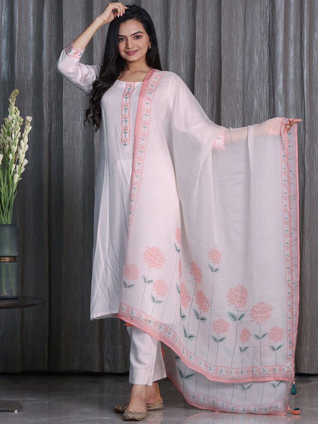 

SUKRUTI DESIGN Floral Yoke Design Pure Silk Straight Kurta with Trousers & Dupatta, Peach