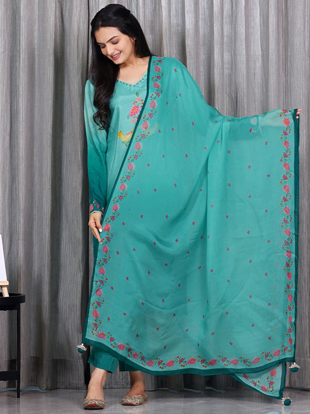 

SUKRUTI DESIGN Floral Printed Thread Work Pure Silk Straight Kurta with Trousers & Dupatta, Blue