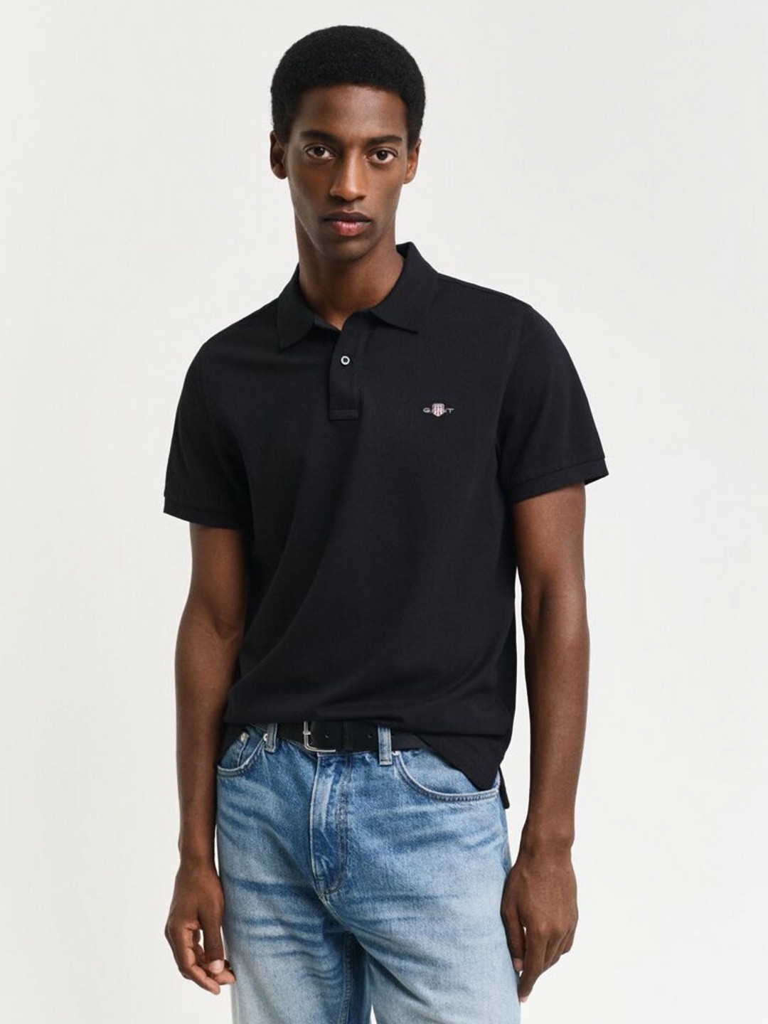 

GANT Men Solid Polo Collar Pique Cotton T-shirt, Black