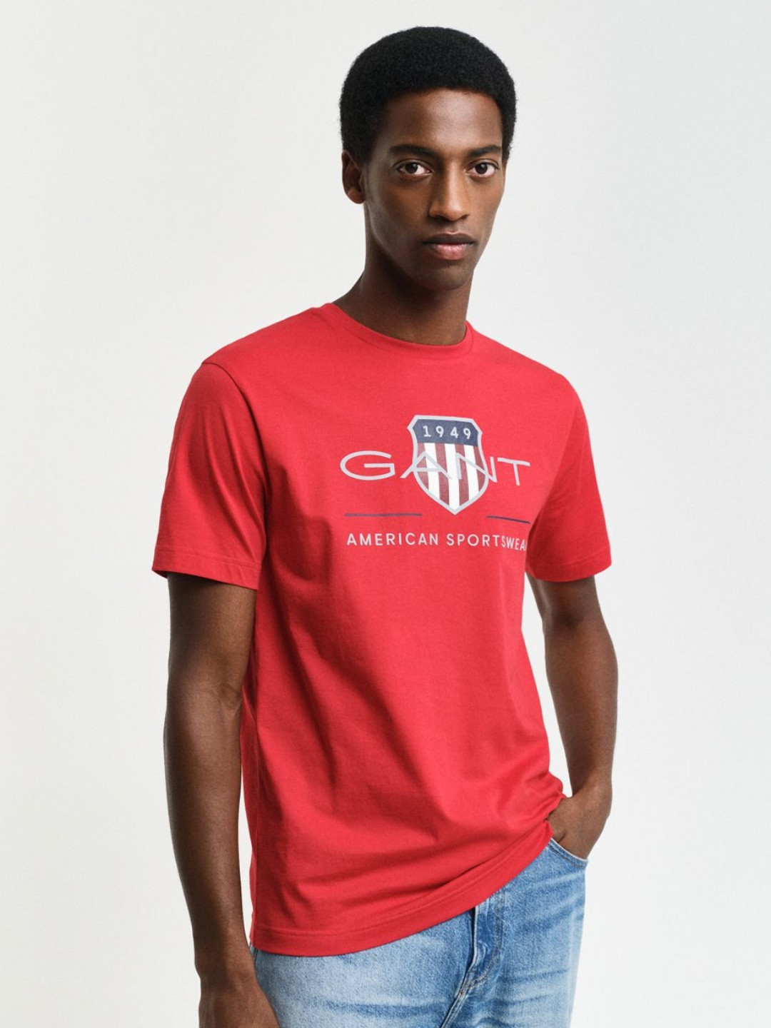 

GANT Men Brand Logo Shield Printed Round Neck Cotton T-shirt, Red