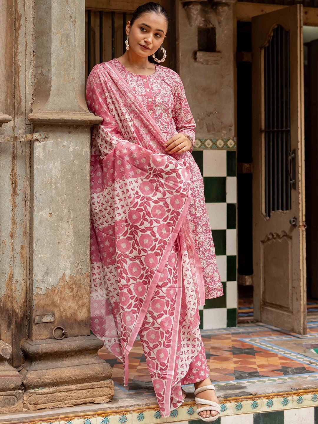 

KALINI Floral Printed Round Neck Pure Cotton Straight Kurta With Trousers & Dupatta, Pink