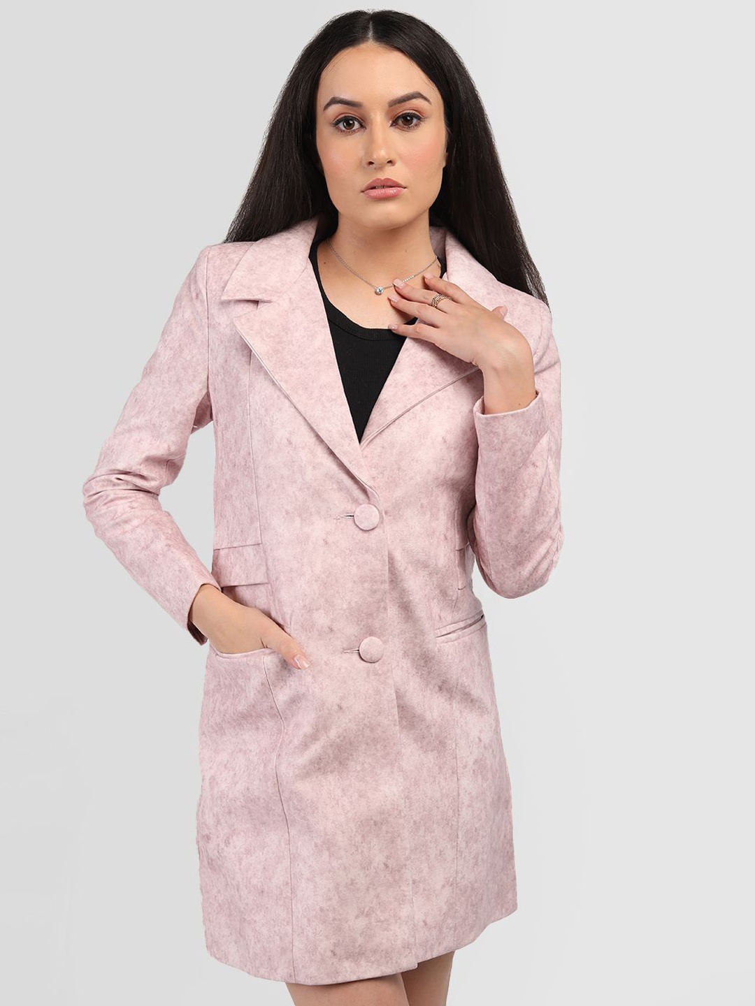 

The Roadster Lifestyle Co Women Checked Notched Lapel Single Breasted Trench Coat, Pink