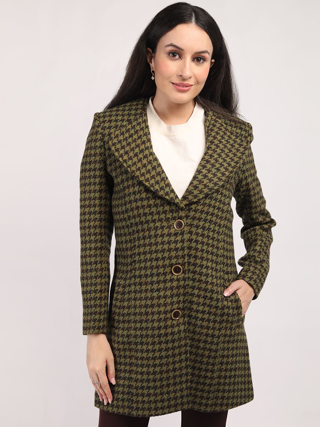 

The Roadster Lifestyle Co Women Checked Single Breasted Overcoat, Green