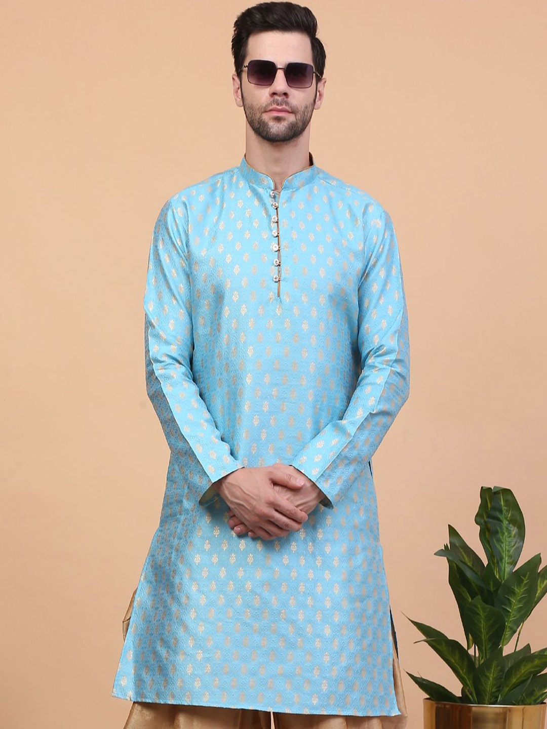 

Larwa Ethnic Motifs Woven Design Mandarin Collar Jacquard Kurta, Blue
