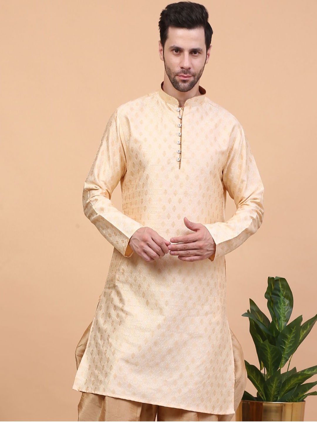 

Larwa Ethnic Motifs Woven Design Mandarin Collar Jacquard Kurta, Cream