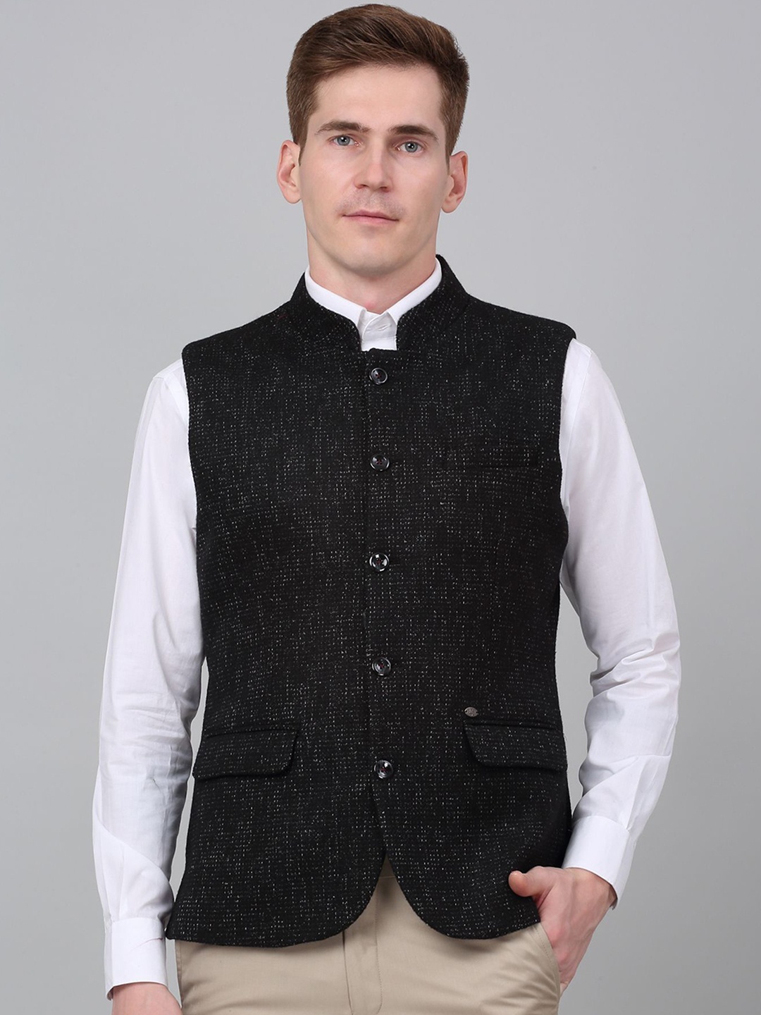 

Cantabil Self Design Mandarin Collar Single-Breasted Slim Fit Nehru Jacket, Black