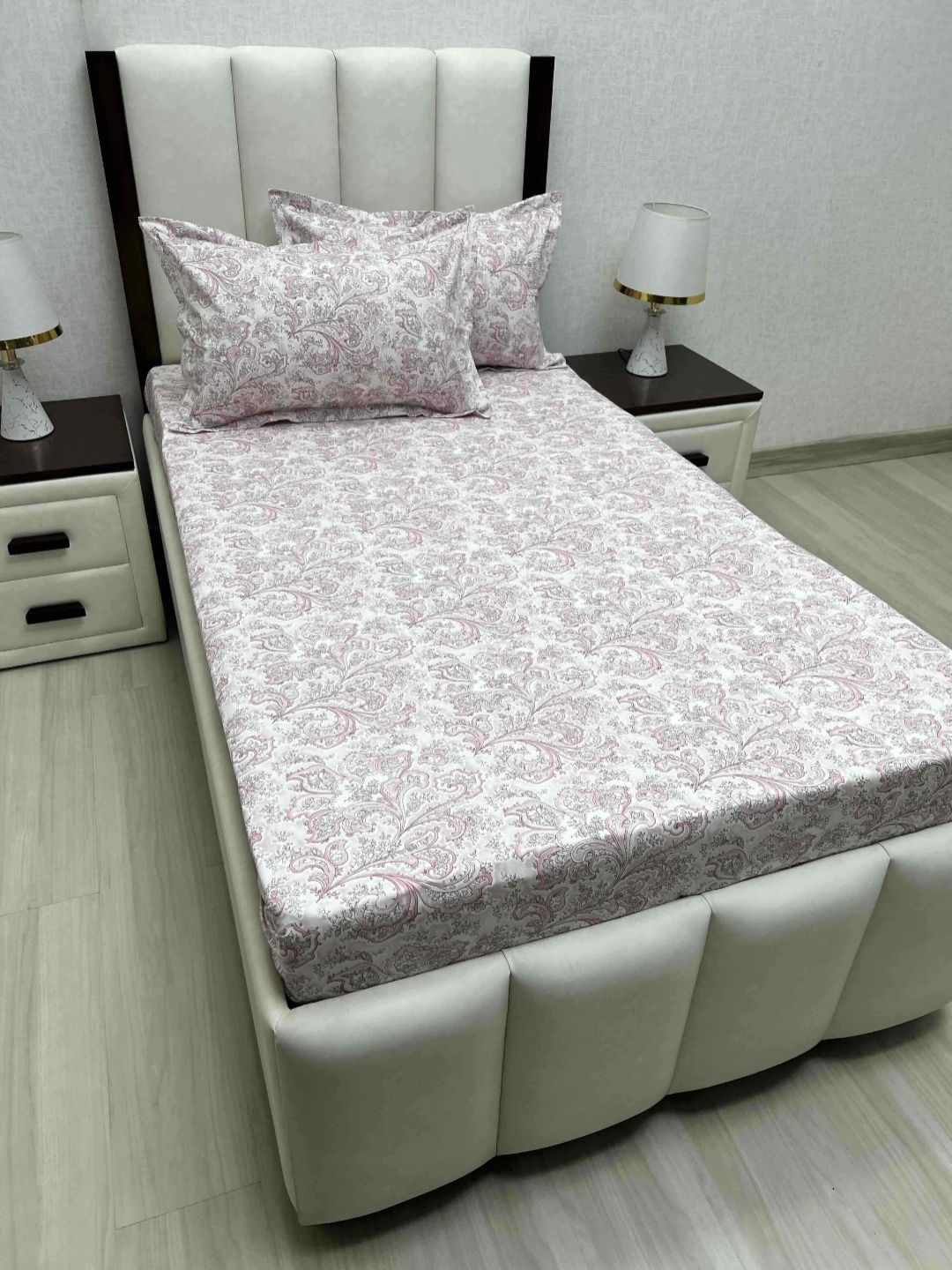 

Pure Decor Cotton Single Bed Size Bedsheet With 2 Pillow Covers 1.73m X 2.36m, Pink