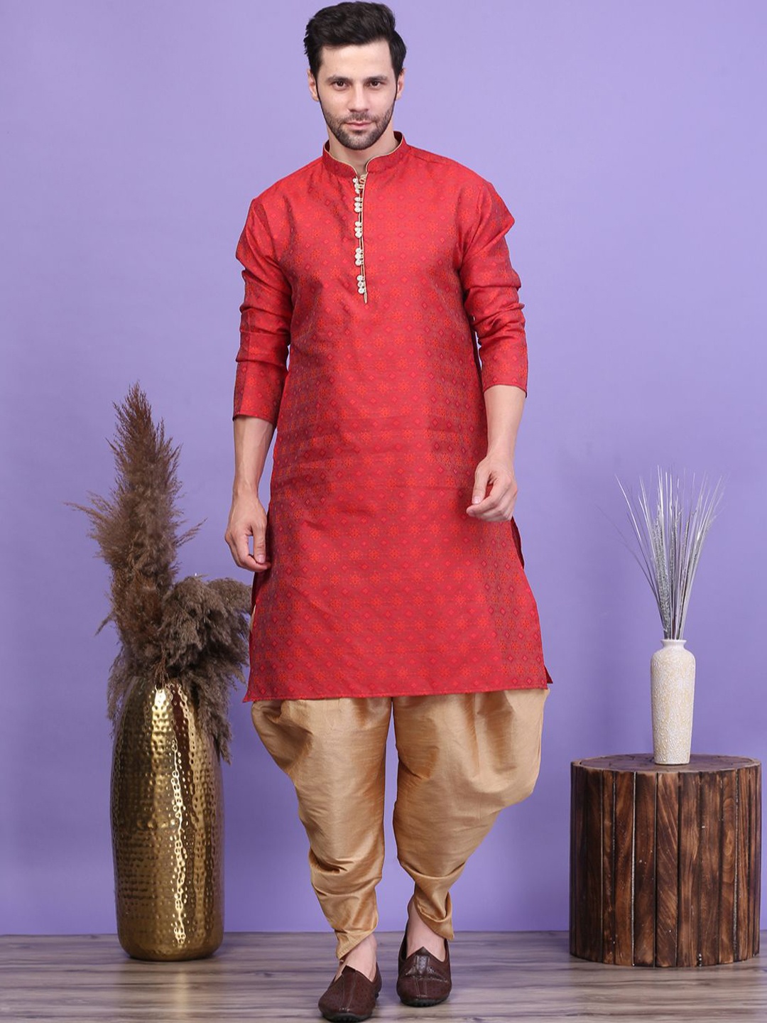 

Larwa Floral Woven Design Mandarin Collar Jacquard Straight Kurta With Dhoti Pants, Red