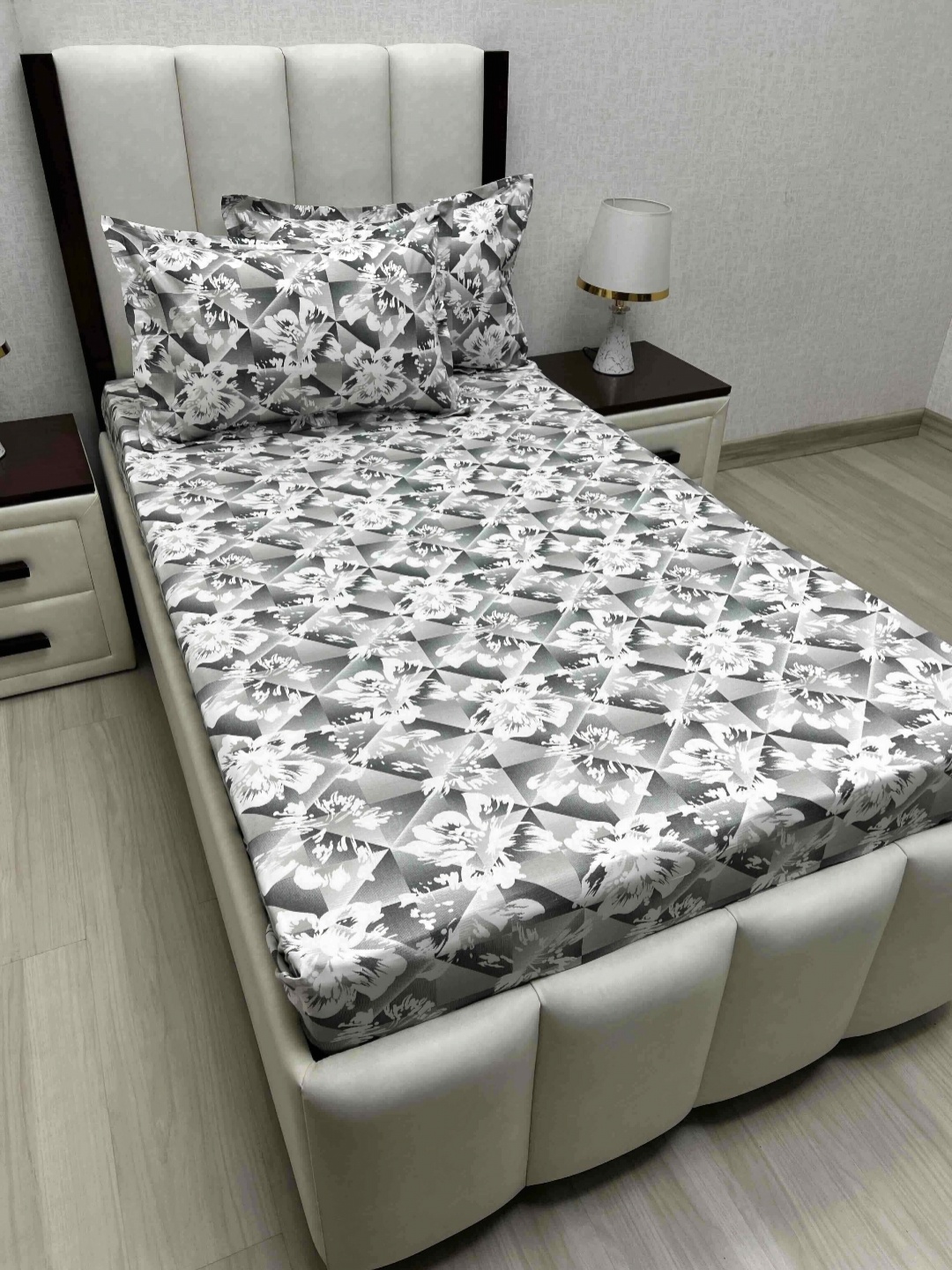 

Pure Decor Cotton Single Bed Size Bedsheet With 2 Pillow Covers 1.73m X 2.36m, Grey