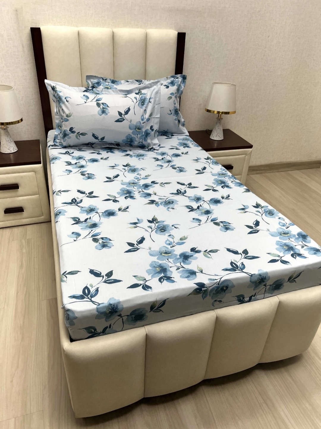 

Pure Decor Cotton Single Size Bedsheet With 2 Pillow Covers 1.73m X 2.36m, Blue