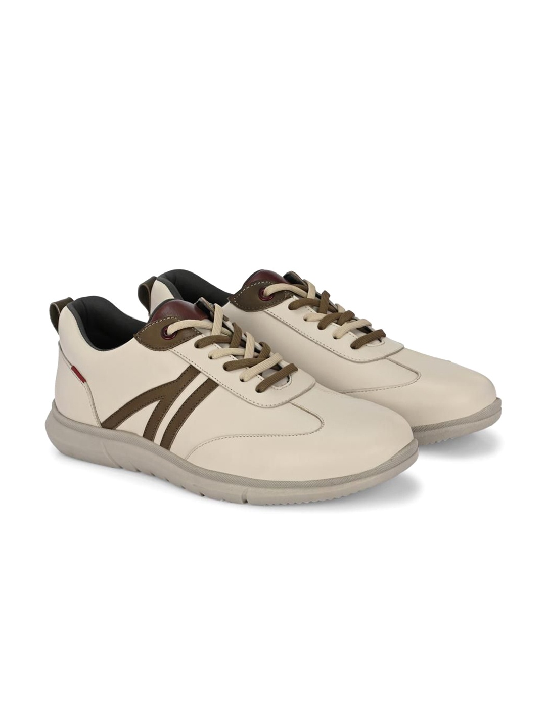 

Egoss Men Leather Sneakers, Off white