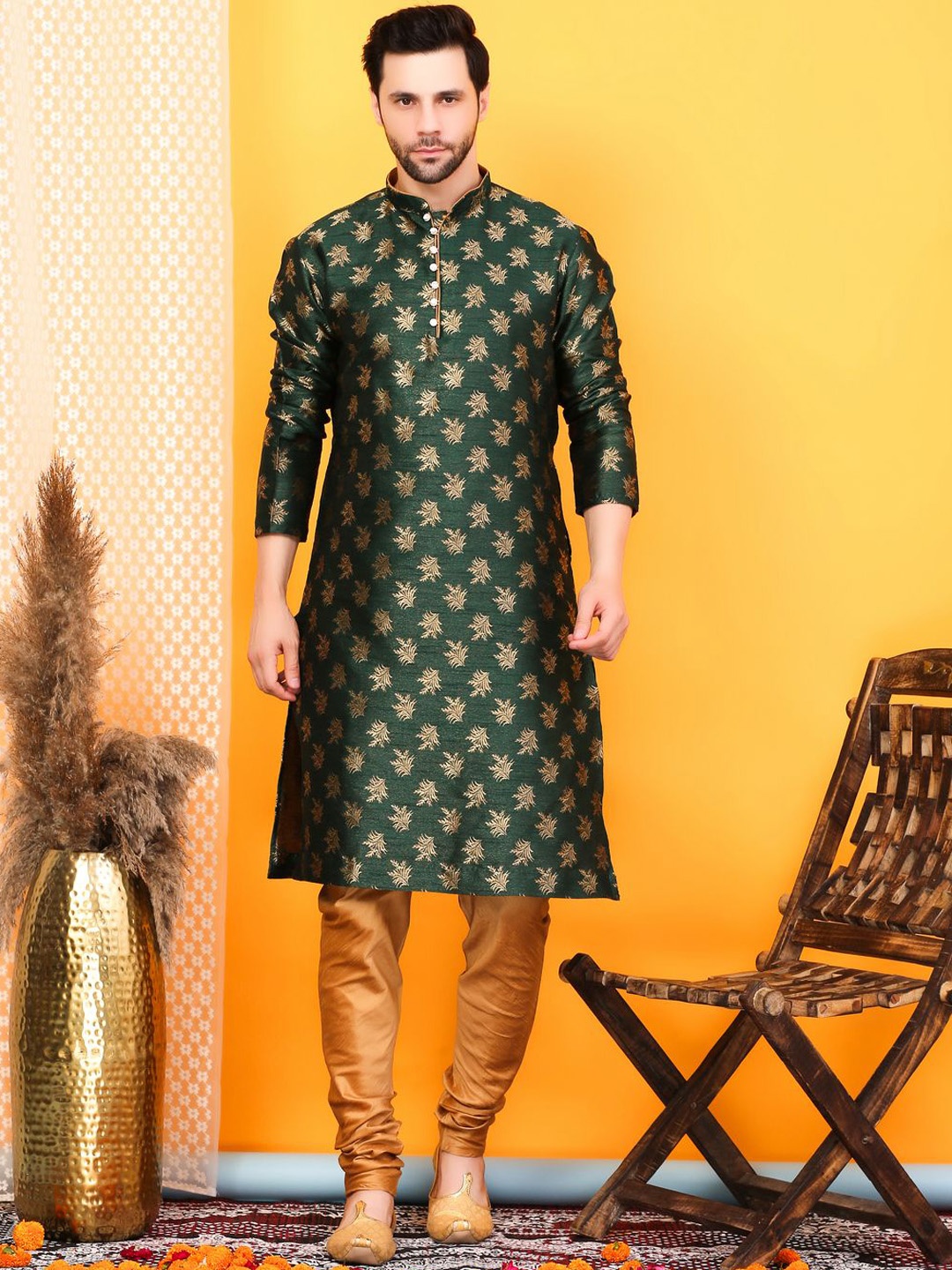 

Larwa Ethnic Motifs Woven Design Kurta with Churidar, Green