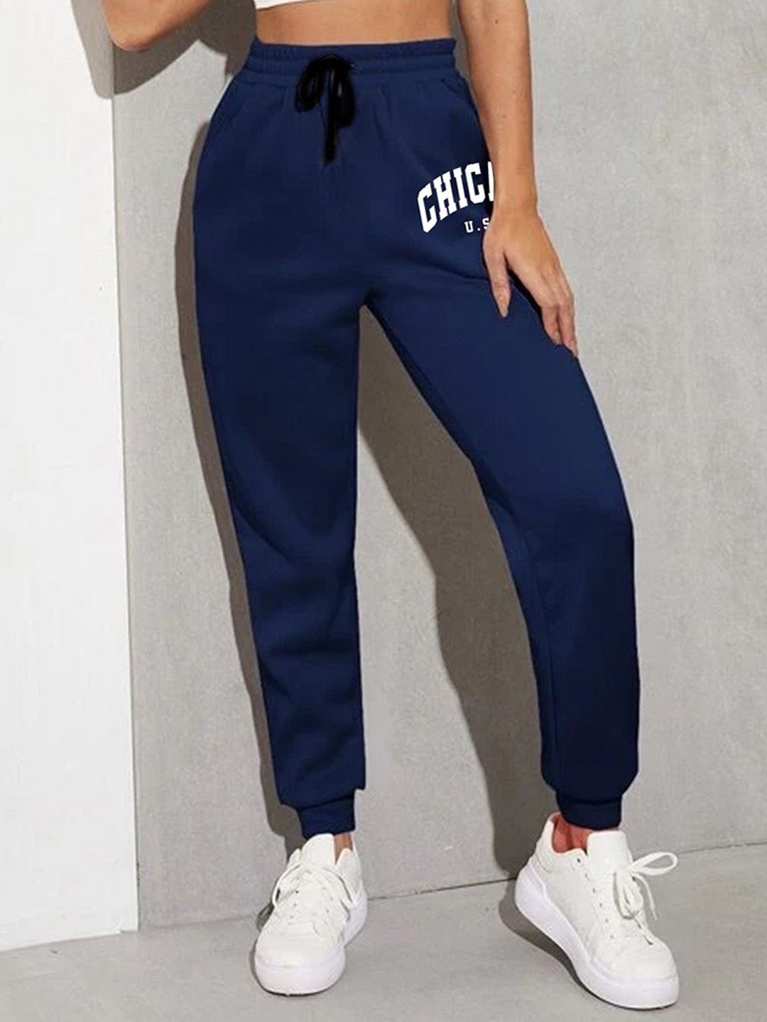 

SAAHASAM Women Printed Relaxed Slim Fit Mid-Rise Joggers Trousers, Blue