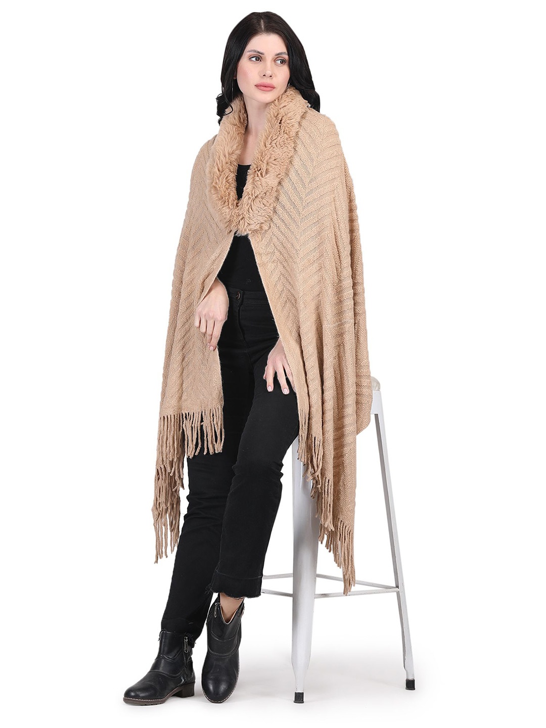 

Stole & Yarn Women Chevron Fur Collar Poncho Camel, Camel brown