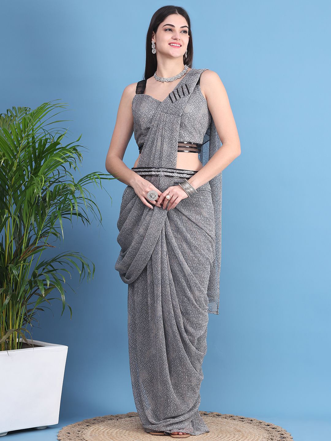 

Mitera Geometric Printed Ready to Wear Saree, Grey