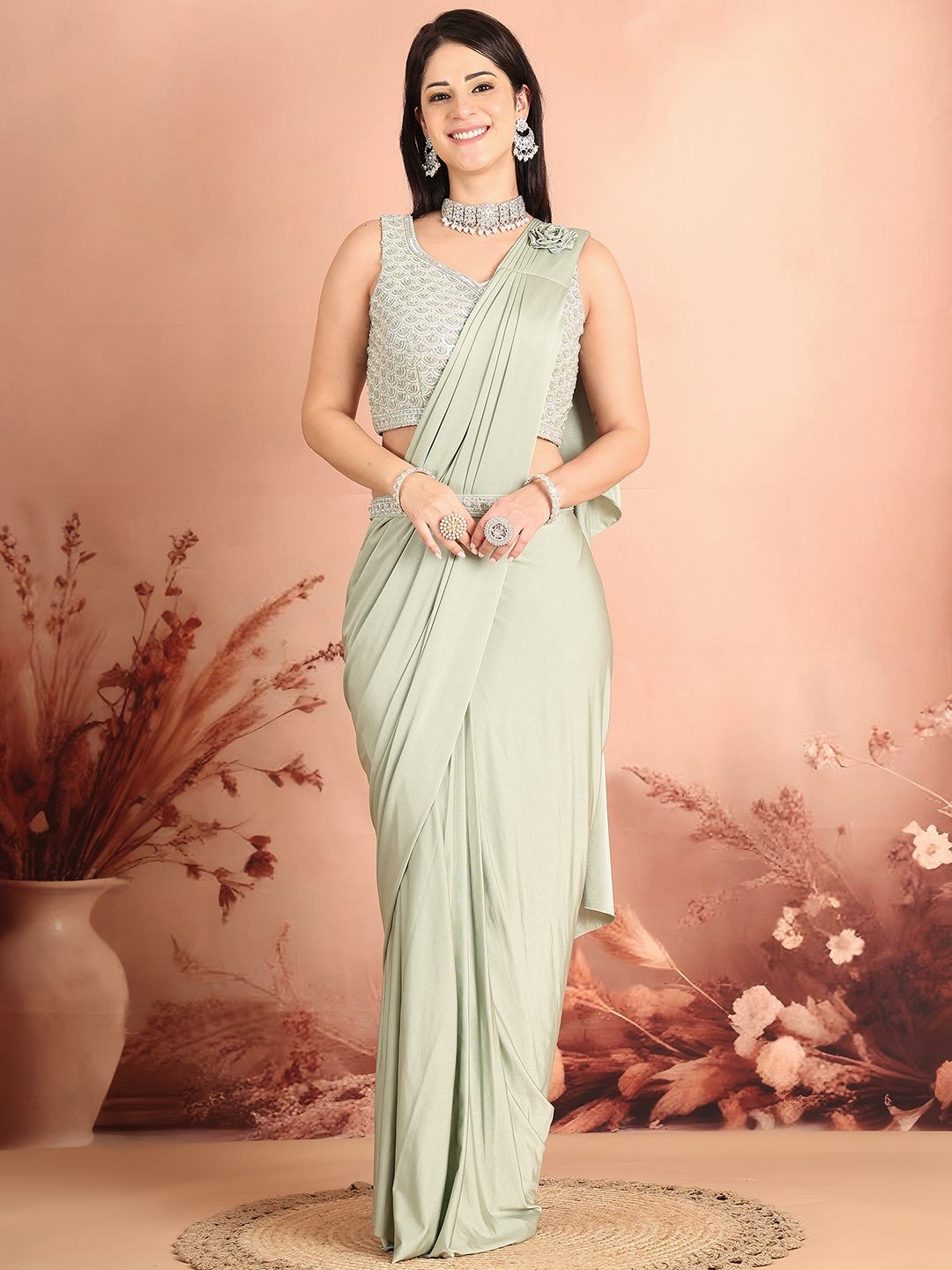 

Mitera Solid Ready to Wear Saree, Green