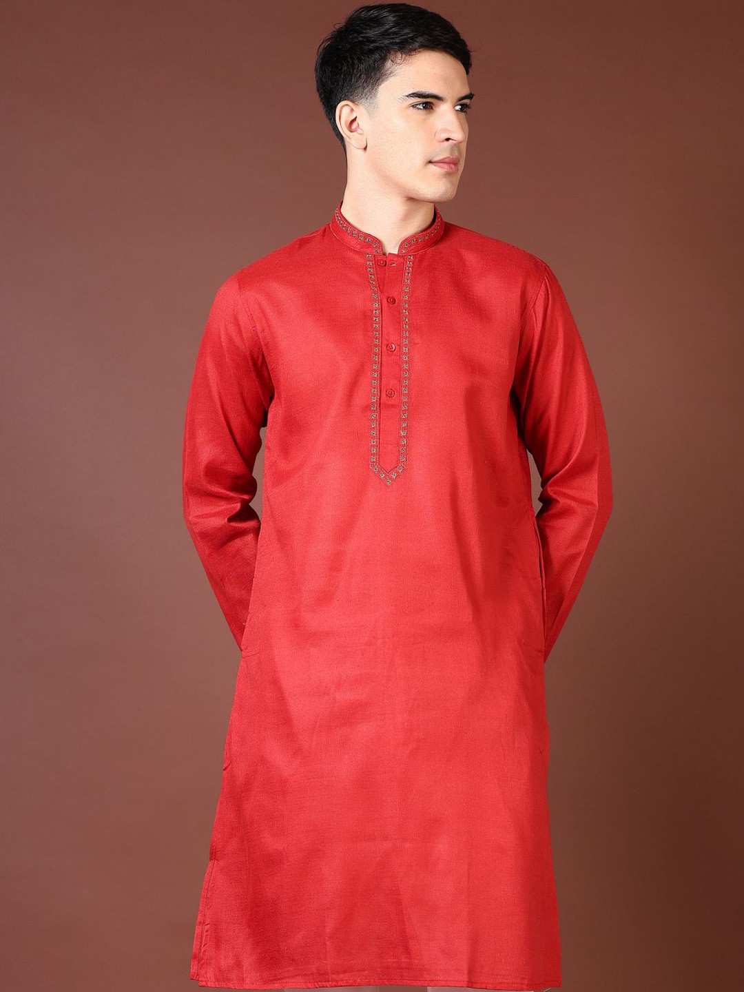 

V-Mart Mandarin Collar Regular Thread Work Machine Weave Straight Kurta, Red