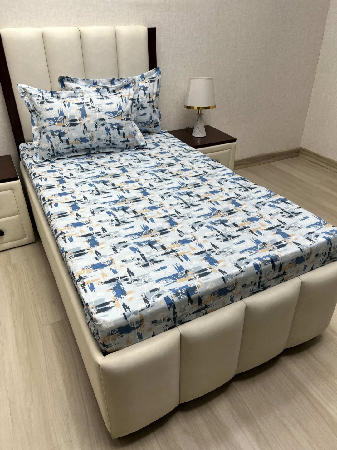 

Pure Decor Cotton Single Size Bedsheet With 2 Pillow Covers 1.73m X 2.36m, Blue