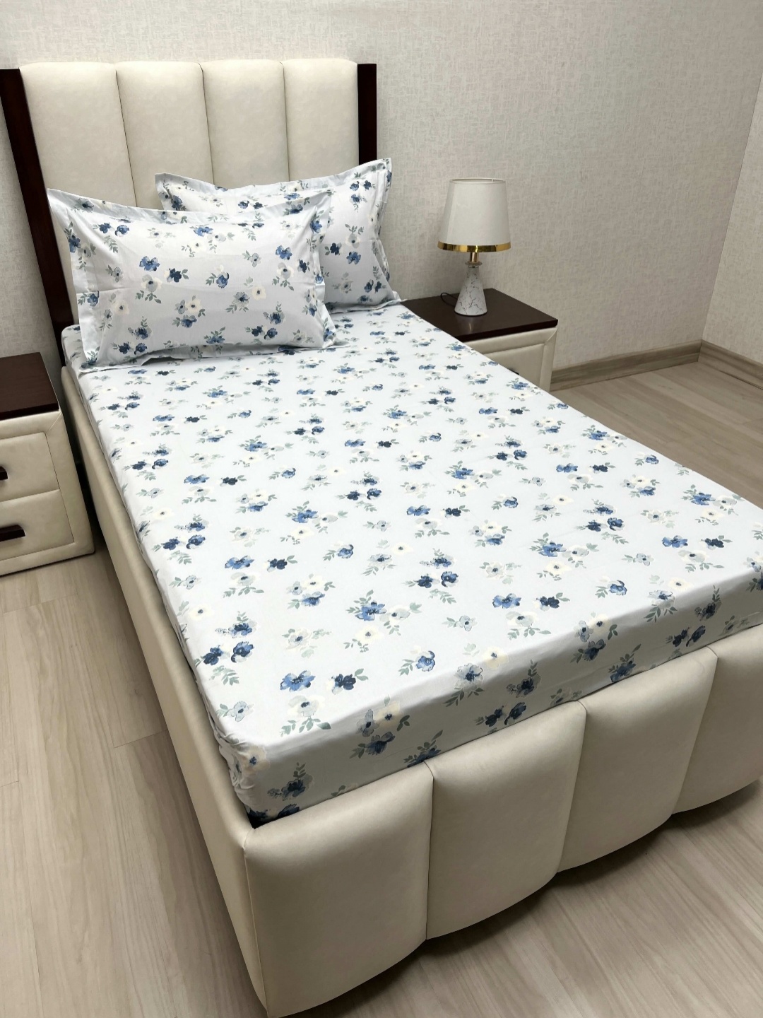 

Pure Decor Cotton Single Size Bedsheet With 2 Pillow Covers 1.73m X 2.36m, Blue