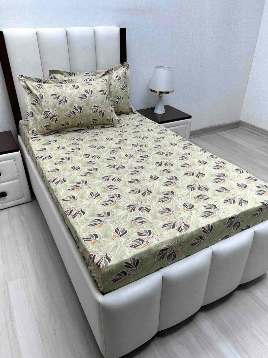 

Pure Decor Cotton Single Bed Size Bedsheet With 2 Pillow Covers 1.73m X 2.36m, Green