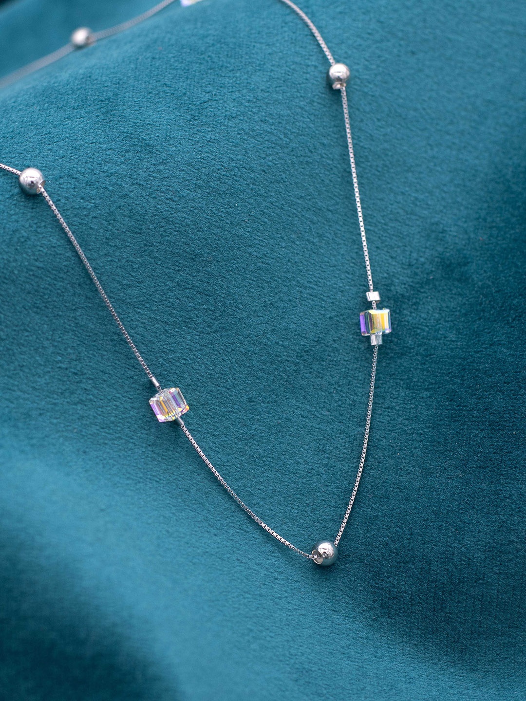 

SILMORA Silver-Plated Cubic Zirconia Studded Minimal Chain