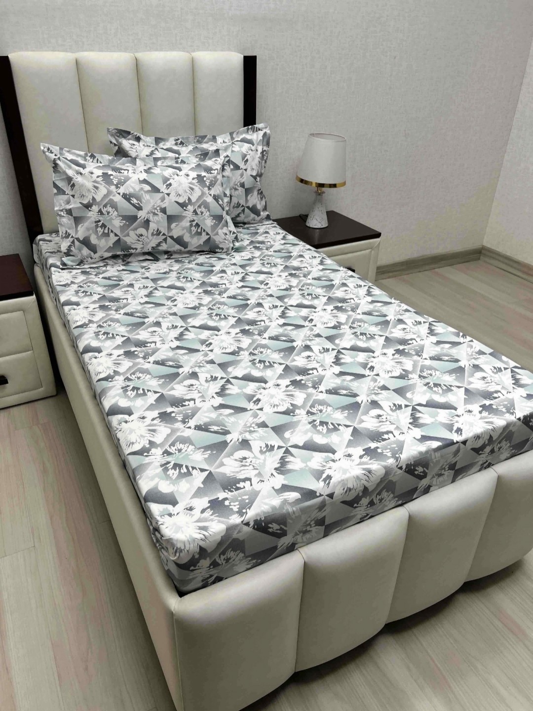 

Pure Decor Cotton Single Size Bedsheet With 2 Pillow Covers 1.73m X 2.36m, Grey