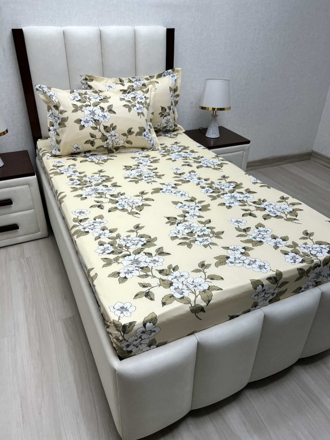 

Pure Decor Green & White Floral Single Bedsheet with 2 Pillow Covers