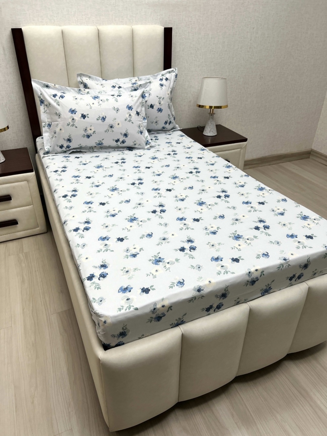 

Pure Decor Cotton Single Bed Size Bedsheet With 2 Pillow Covers 1.73m X 2.36m, Blue