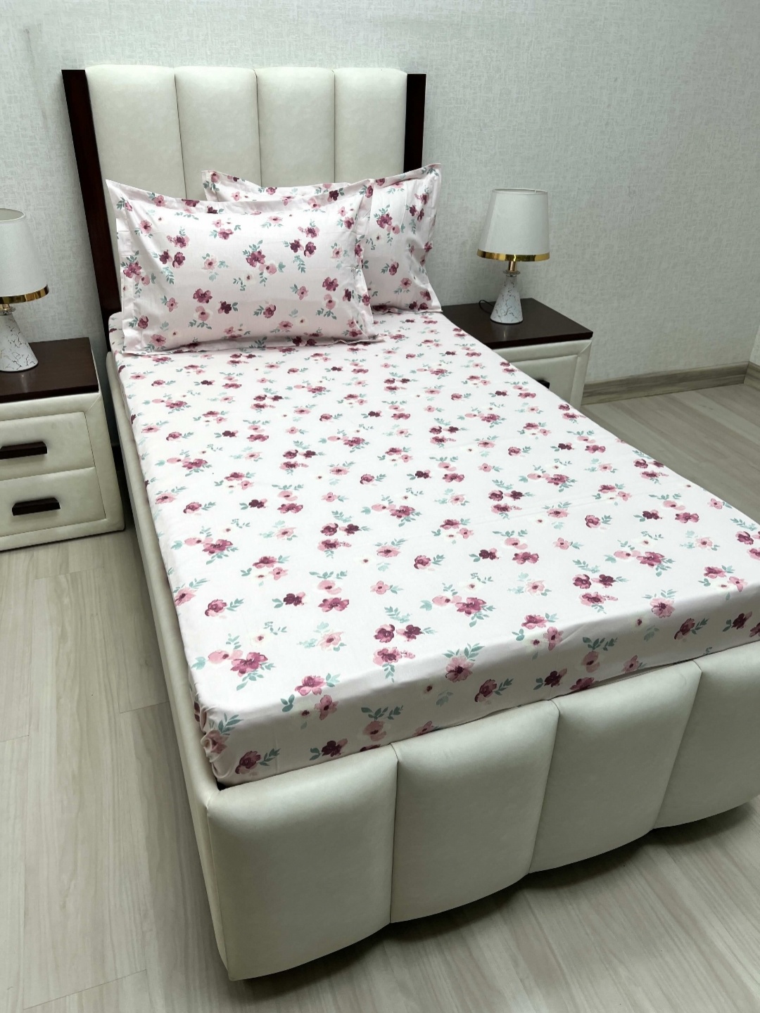 

Pure Decor Cotton Single Size Bedsheet With 2 Pillow Covers 1.73m X 2.36m, Pink