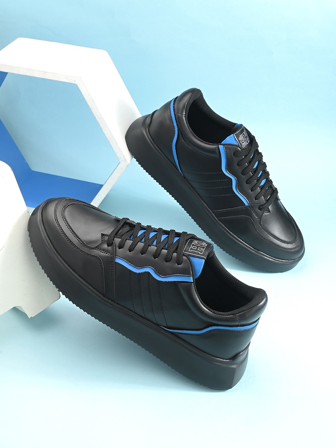 

Mast & Harbour Men Lightweight Lace-Ups Sneakers, Black