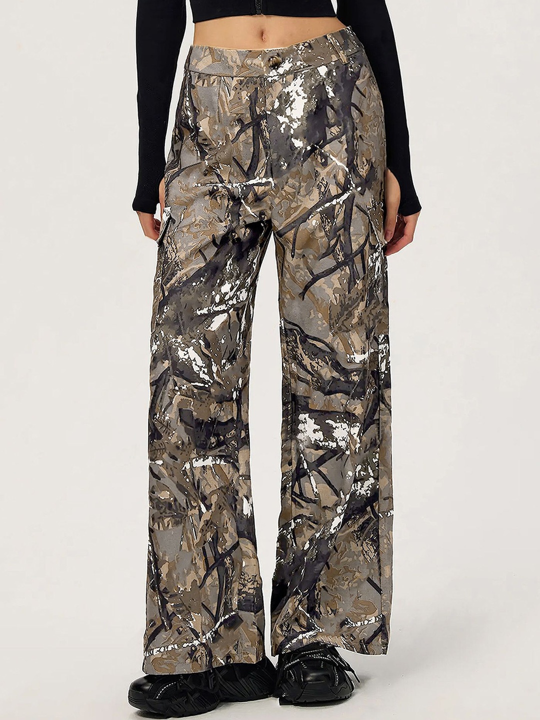 

StyleCast x Revolte Women Printed Loose Fit Easy Wash Pleated Trousers, Green