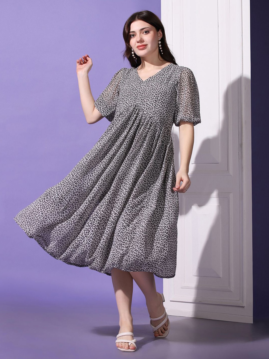 

Moda Rapido Women Animal Printed V-Neck Puff Sleeve A-Line Midi Dress, Black