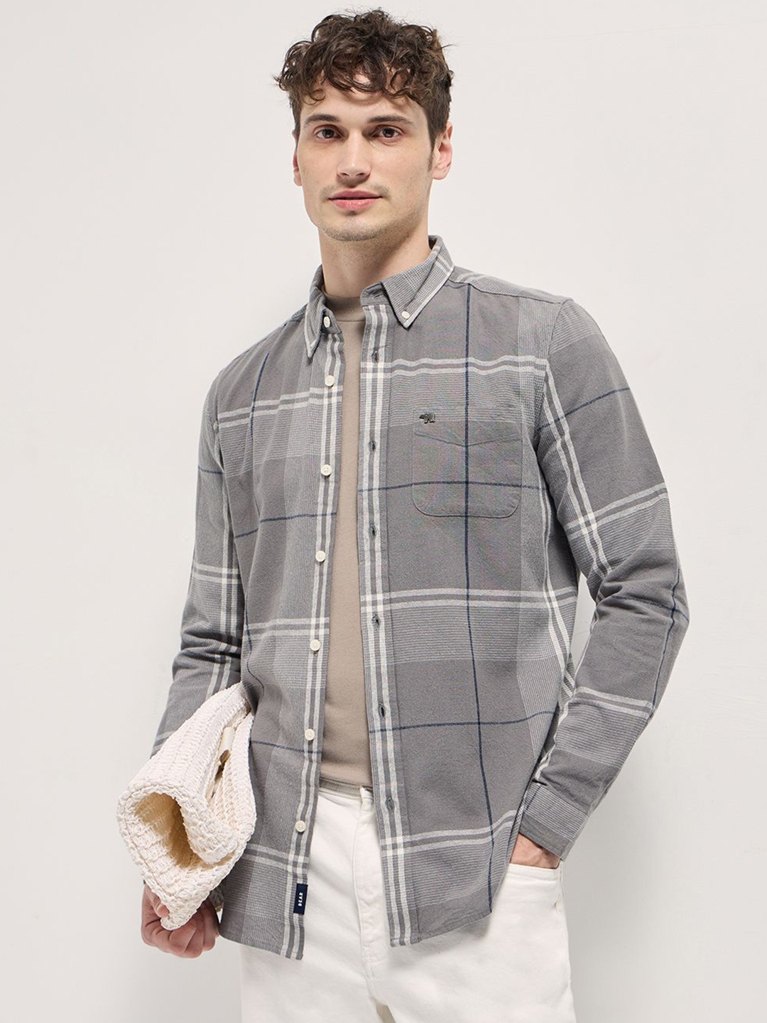 

THE BEAR HOUSE Men Checked Button-Down Collar Slim Fit Pure Cotton Shirt, Grey