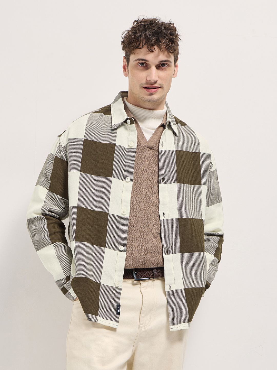 

THE BEAR HOUSE Men Checked Pure Cotton Relaxed Fit Casual Shacket, Olive
