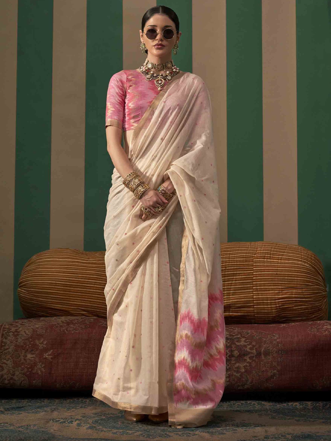 

KIMISHA Woven Design Zari Saree With Blouse Piece, Cream