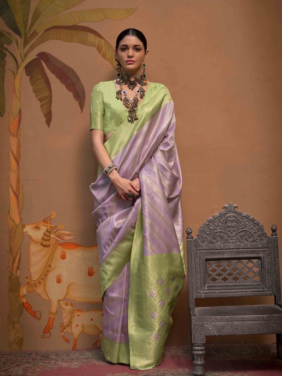 

KIMISHA Woven Design Zari Saree, Lavender
