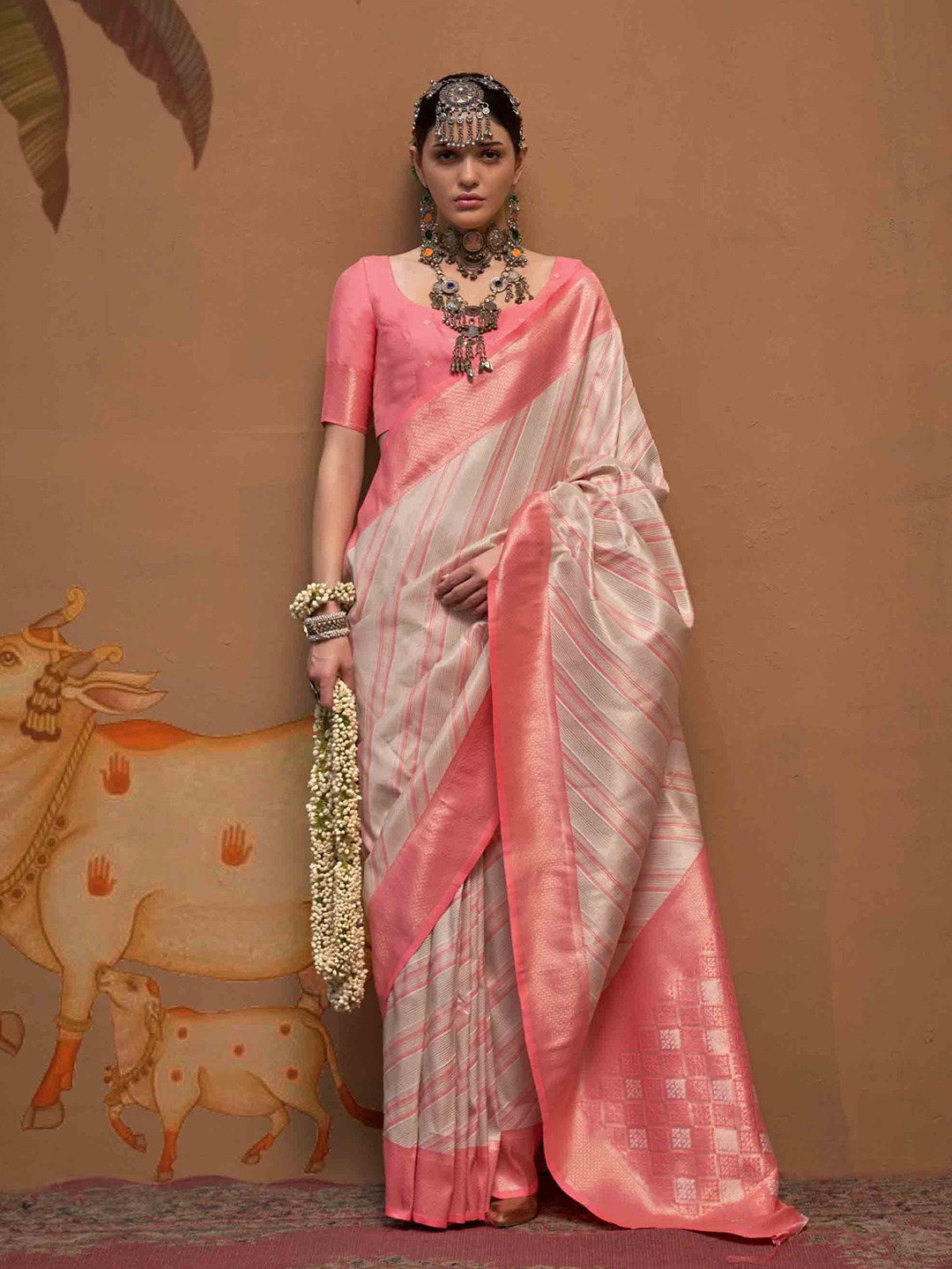

KIMISHA Woven Design Zari Saree, Cream